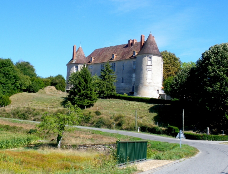 Château de Sansac - Beaulieu-sur-Sonnette