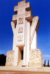 Vue de la nécropole nationale de la résistance - Chasseneuil-sur-Bonnieure