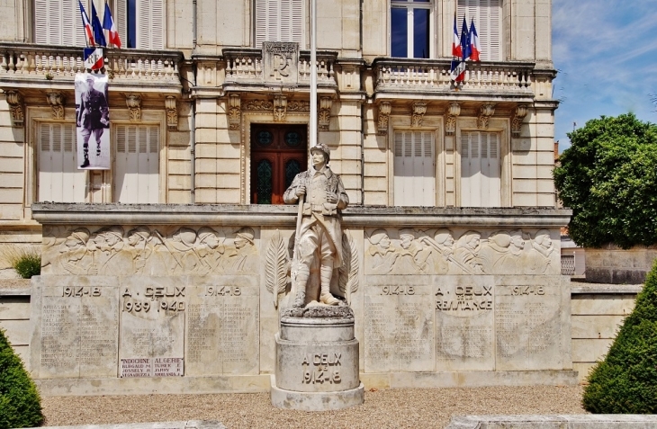 Monument-aux-Morts  - Montbron