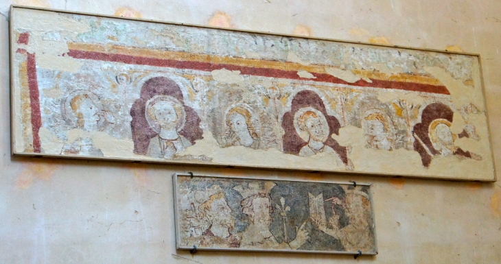 Eglise abbatiale : fresque du bras sud du transept. - Saint-Amant-de-Boixe
