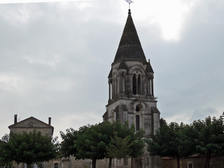 L'église - Vœuil-et-Giget