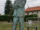 Photo suivante de Cerizay Statue du fondateur de l'entreprise Mr Heuliez