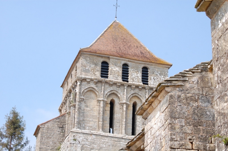 Le clocher porte eglise ND - Clussais-la-Pommeraie