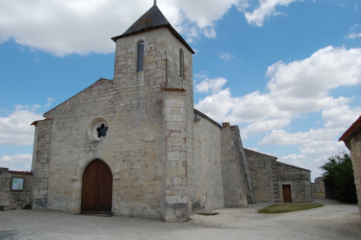 La facade église ND de DEY - Prin-Deyrançon