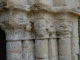Chapiteaux sur le portail de l'église ST Romans