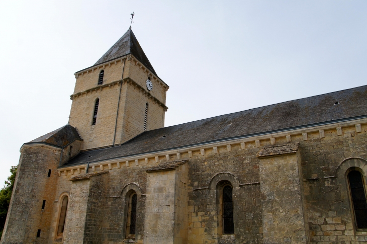 L'église Sainte Soline. - Sainte-Soline