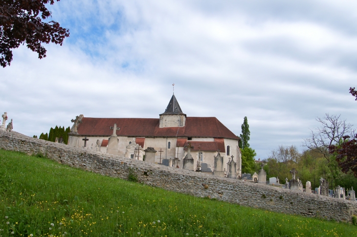 L'église Saint-Pardoux du XIe siècle. - Pindray