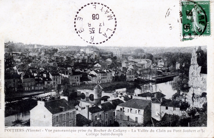 Vue panoramique prise  du Rocher de Coligny - La Vallée de Clain au pont Joubert et le Collège SAint Joseph, vers 1908 (carte postale ancienne). - Poitiers