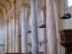 Colonnes et chapiteaux décorés de l'église