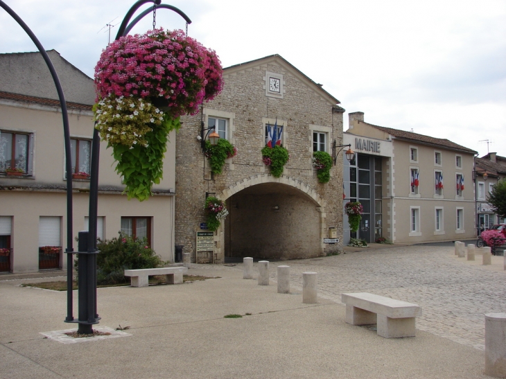 La Mairie - Vouillé
