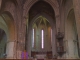 la nef de la cathédrale en     HDR