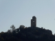 la tour de guet au dessus du village
