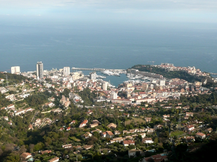 Vue sur Monaco depuis le cours  Albert 1er de Monaco - La Turbie
