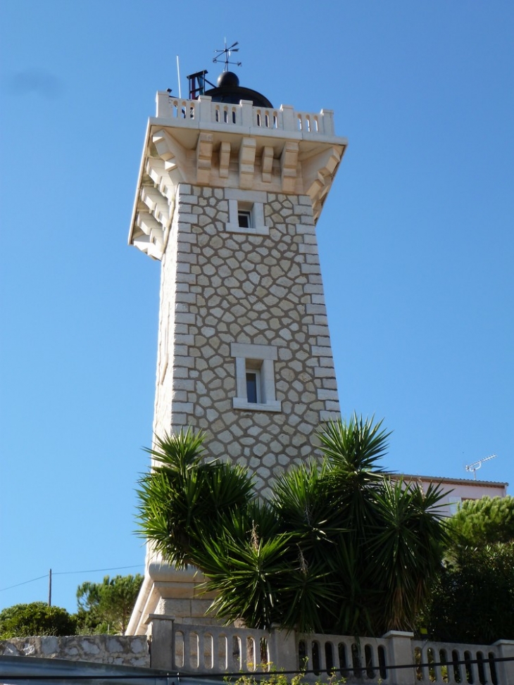 Vallauris le phare