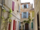 Photo précédente de Arles Arles. Rue des pilotes.