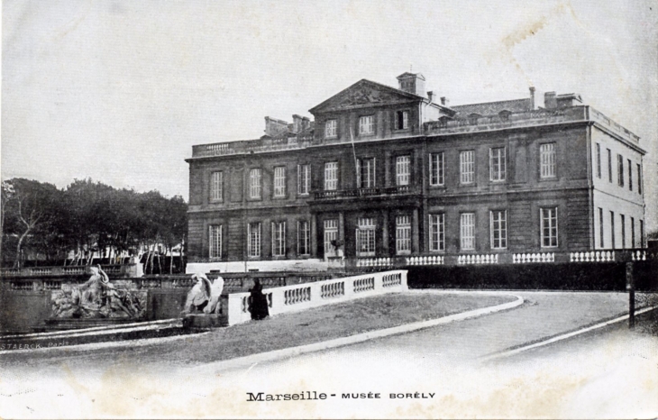 Musée Borély, vers 1905 (carte postale ancienne). - Marseille