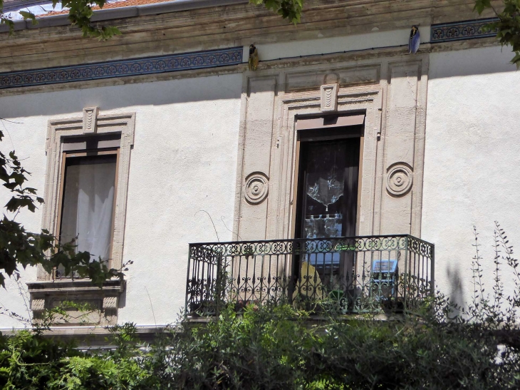 Fenêtres  de style - Saint-Martin-de-Crau