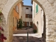 Photo suivante de Saint-Mitre-les-Remparts Porte de la Vieille Ville