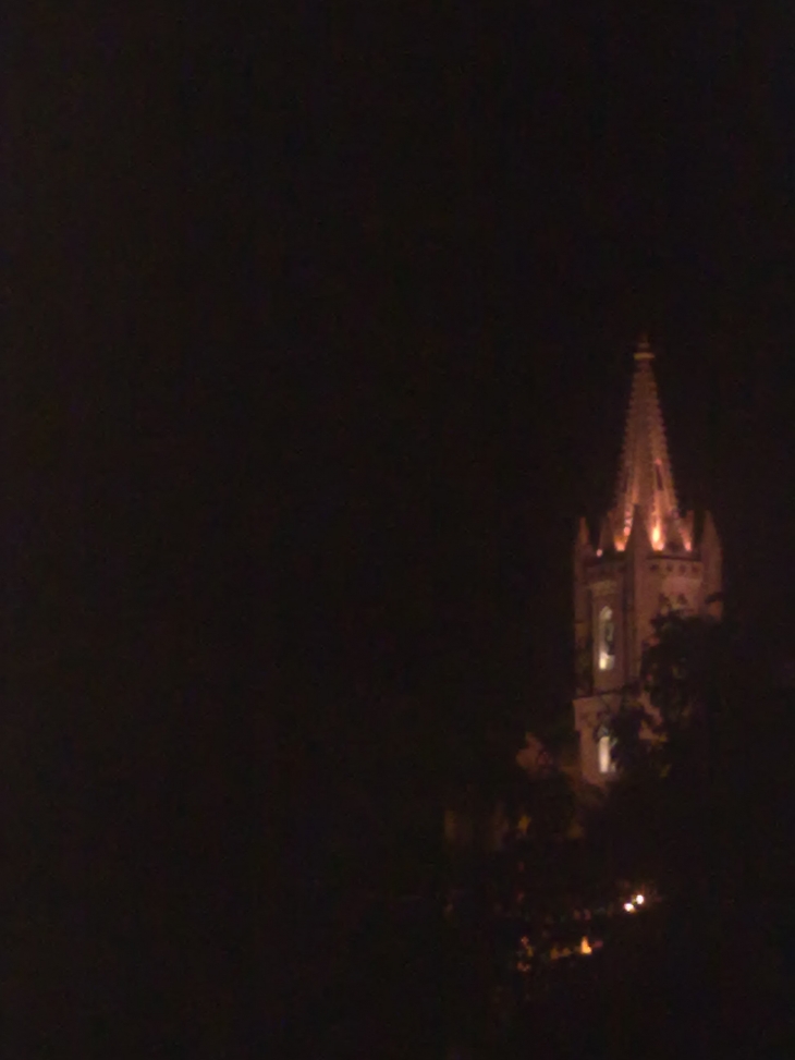 Eglise St Laurent - vue de nuit - Salon-de-Provence