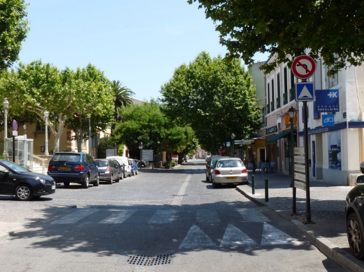 Avenue Jean Jaures - Carqueiranne