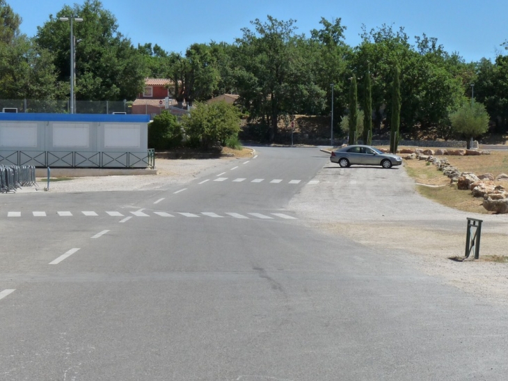 Avenue de Chianni - Forcalqueiret