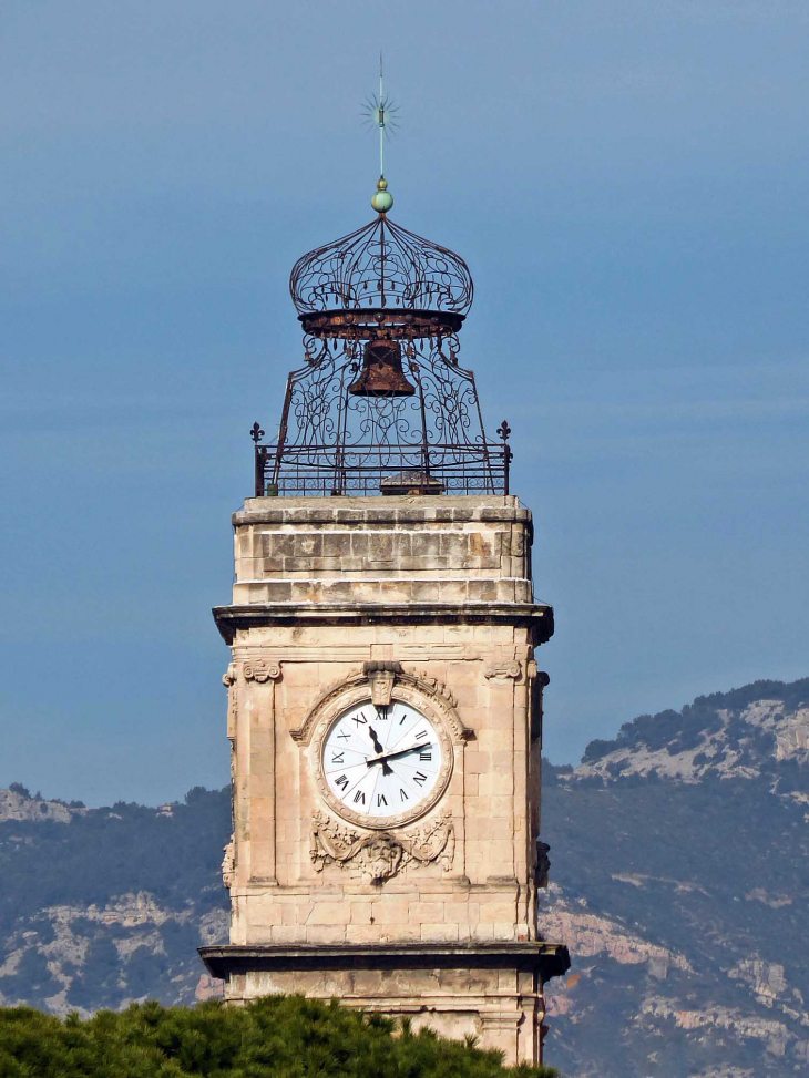 La tour de l'horloge de la base navale - Toulon
