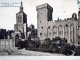 Le Palais des Papes et la Cathédrale Notre Dame des Doms, vers 1921 (carte postale ancienne).