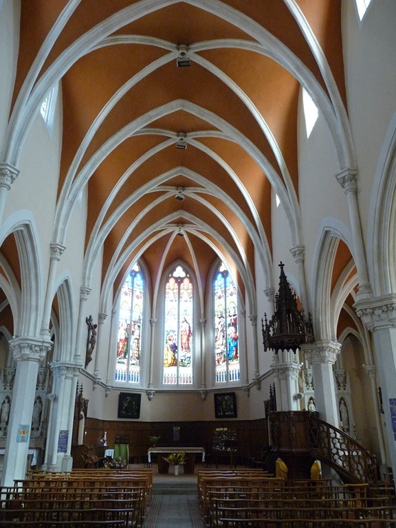 Intérieur de l'église - Champagne-en-Valromey