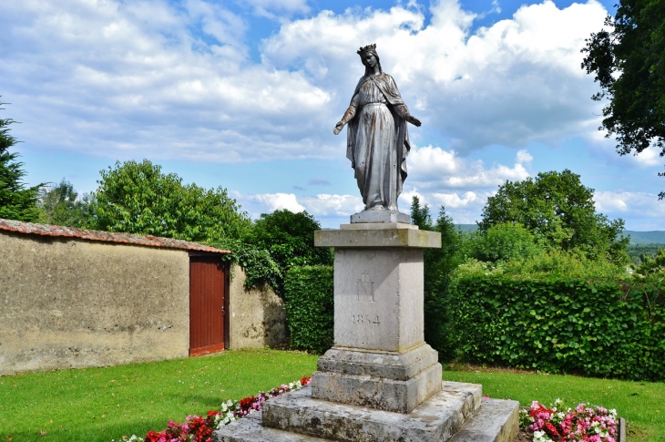 Statue ( 1854 ) - Montagnat