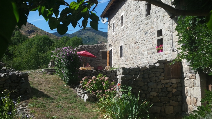 Maison au Chambon à Laviolle ( Ardèche)