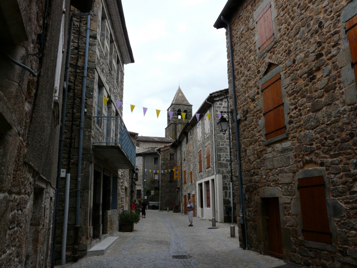 Rue Grande - Meyras