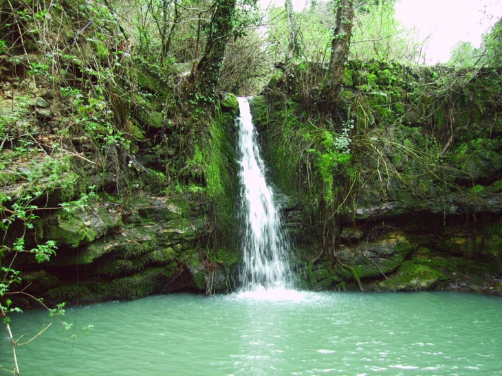 La cascade du Tomple - Saint-Paul-le-Jeune