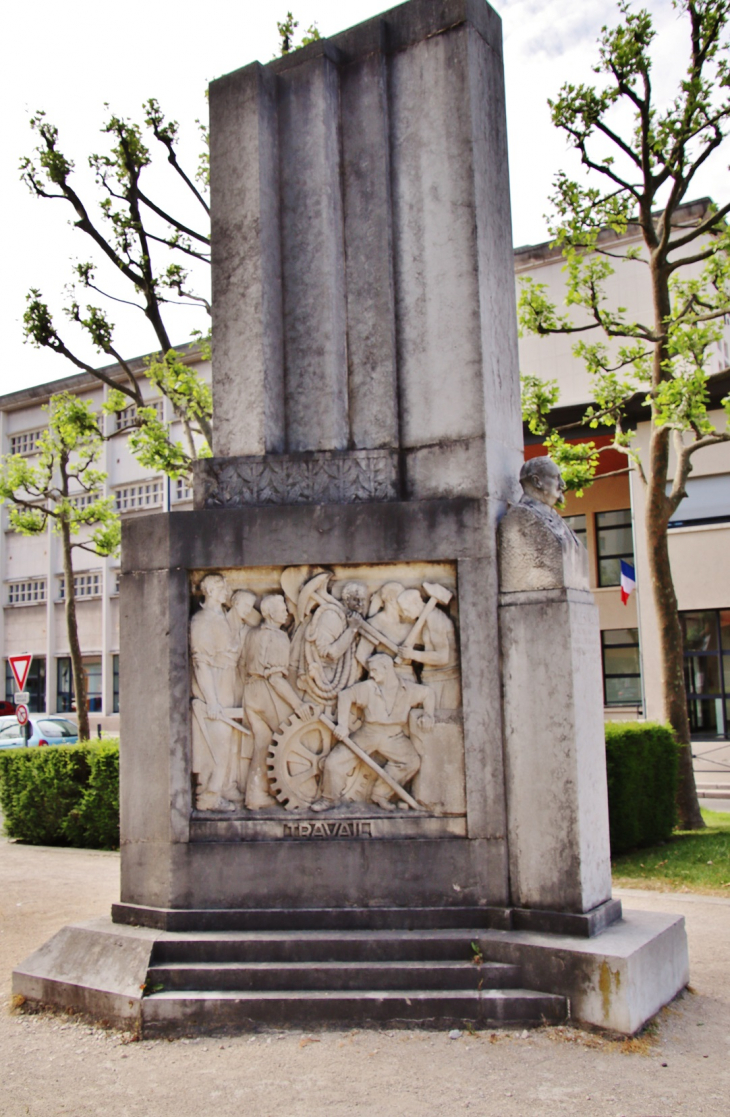 Monument-aux-Morts - Romans-sur-Isère