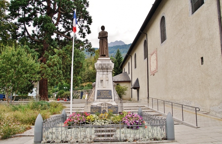 Monument-aux-Morts - Sallanches
