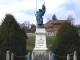 monument aux morts près de l'église de Vaulx 74150