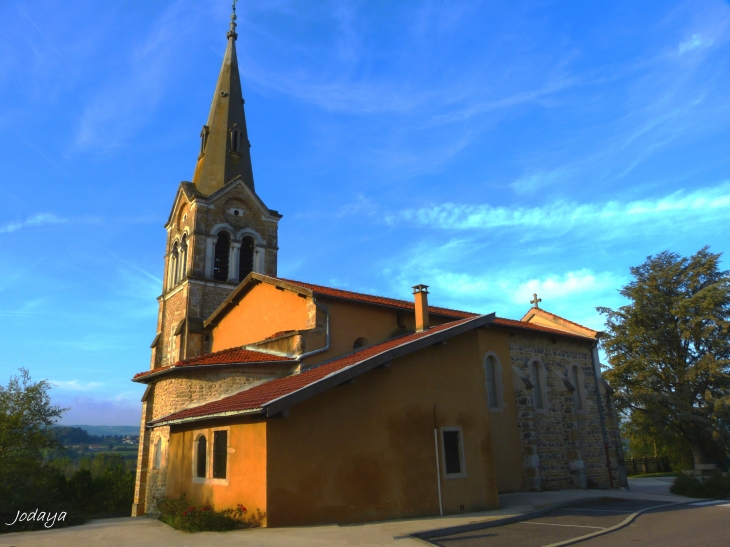 Église de Chaumont. - Eyzin-Pinet