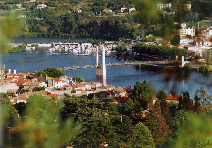 Le pont et le port des Roches de Condrieu - Les Roches-de-Condrieu