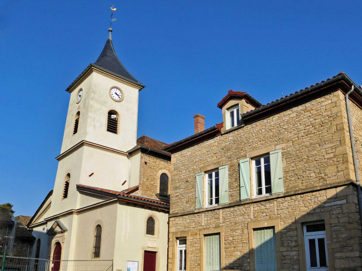 L'église - Saint-Alban-de-Roche