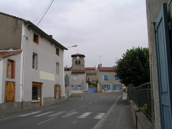 Le centre du bourg - Boisset-lès-Montrond
