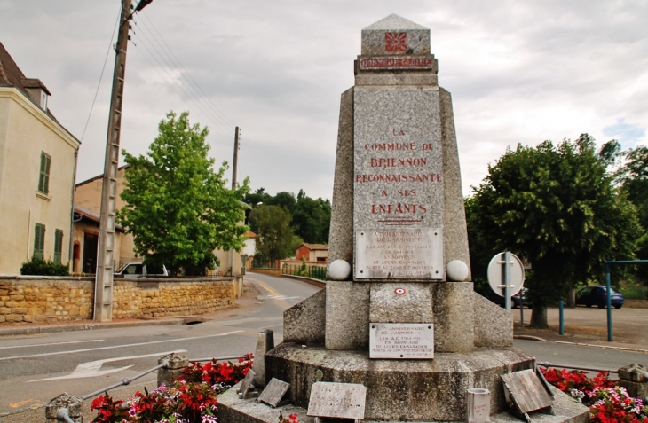 Monument aux Morts - Briennon