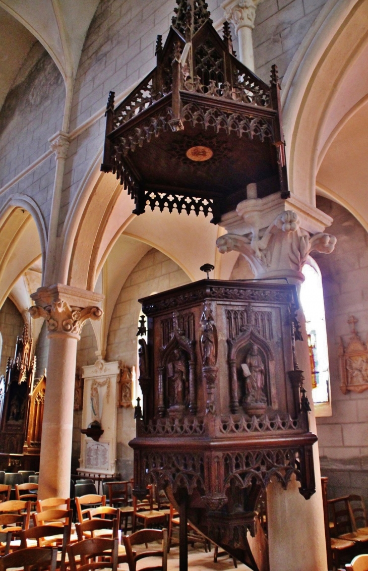   église Notre-Dame de la Nativité  - Le Crozet