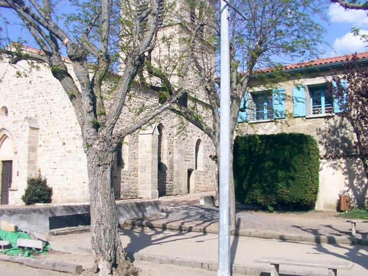 Plus ancienne église de Lézigneux