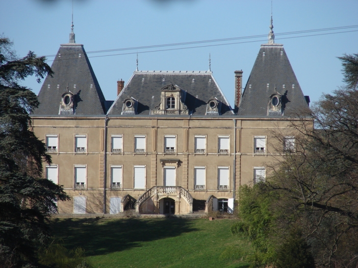 L'Ecole Notre-Dame-De-Lourdes - Civrieux-d'Azergues