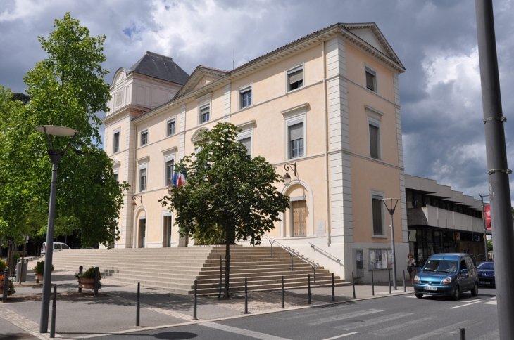 Mairie d' Ecully - Écully