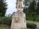 Poule-les-Écharmeaux (69870) Statue de Napoléon I au col des Écharmaux