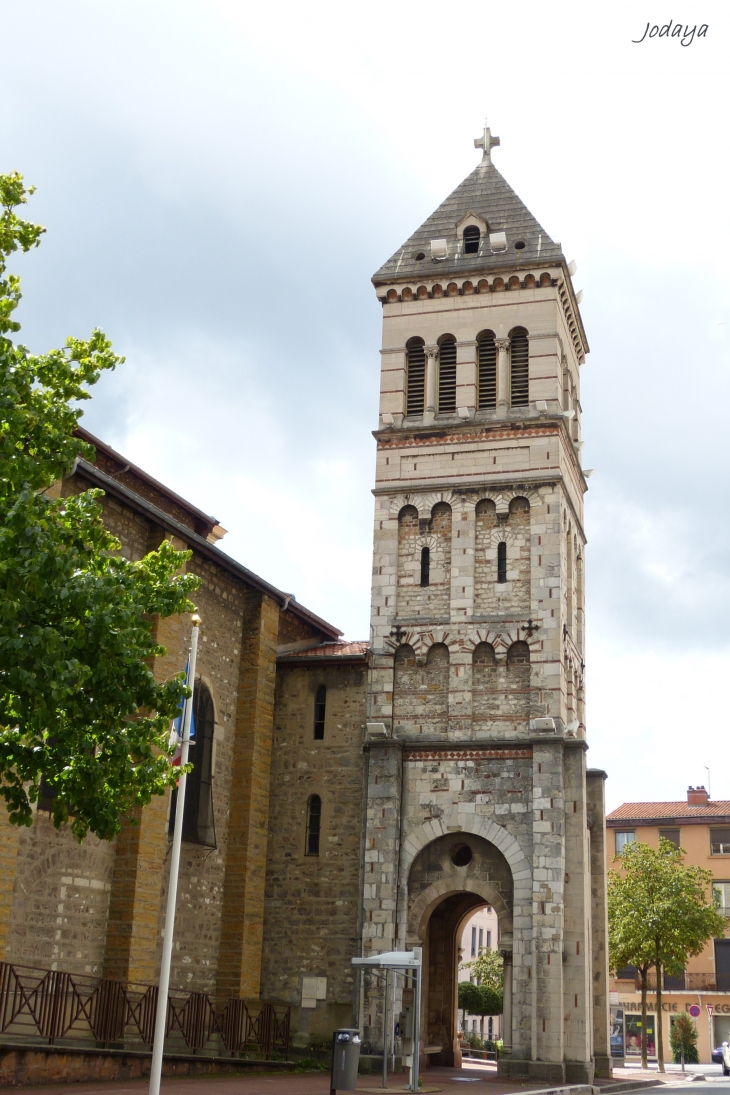 Sainte-Foy-lès-Lyon. L'église.