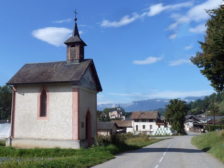 La chapelle Saint Joseph à l'entrée du village - Coise-Saint-Jean-Pied-Gauthier