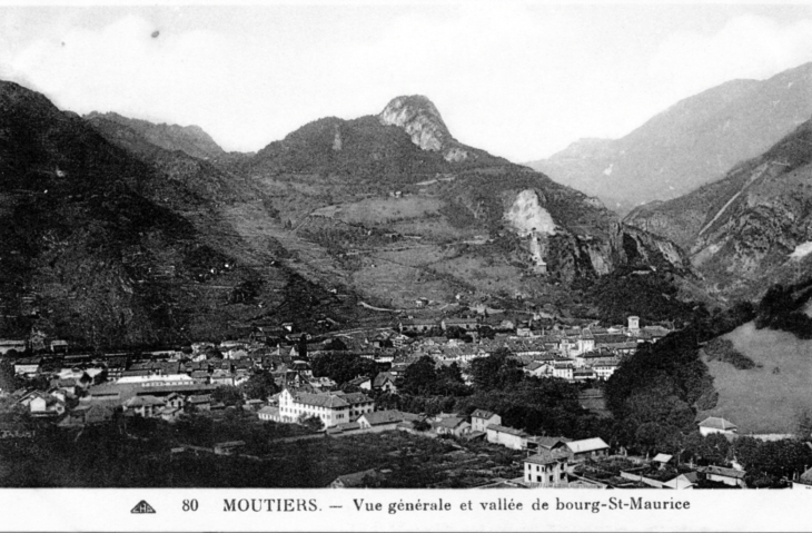 Vue générale et vallée de Bourg-Saint-Maurice, vers 1920 'carte postale ancienne). - Moûtiers