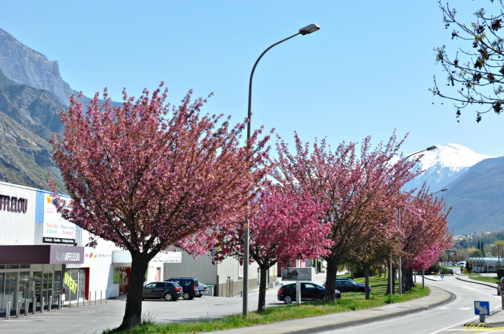 Avenue 8 Mai 45 - Saint-Jean-de-Maurienne