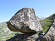 Insolite - Rocher en équilibre - Vallée de Neuvache
